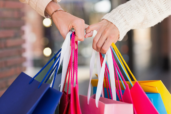 李佳琦、薇婭直播帶貨是記“七傷拳”